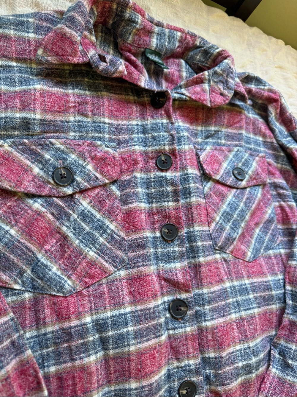 wild fable Pink and Gray Plaid Button-Down Shirt Jacket Fall Lumberjack Flannel - Picture 4 of 4